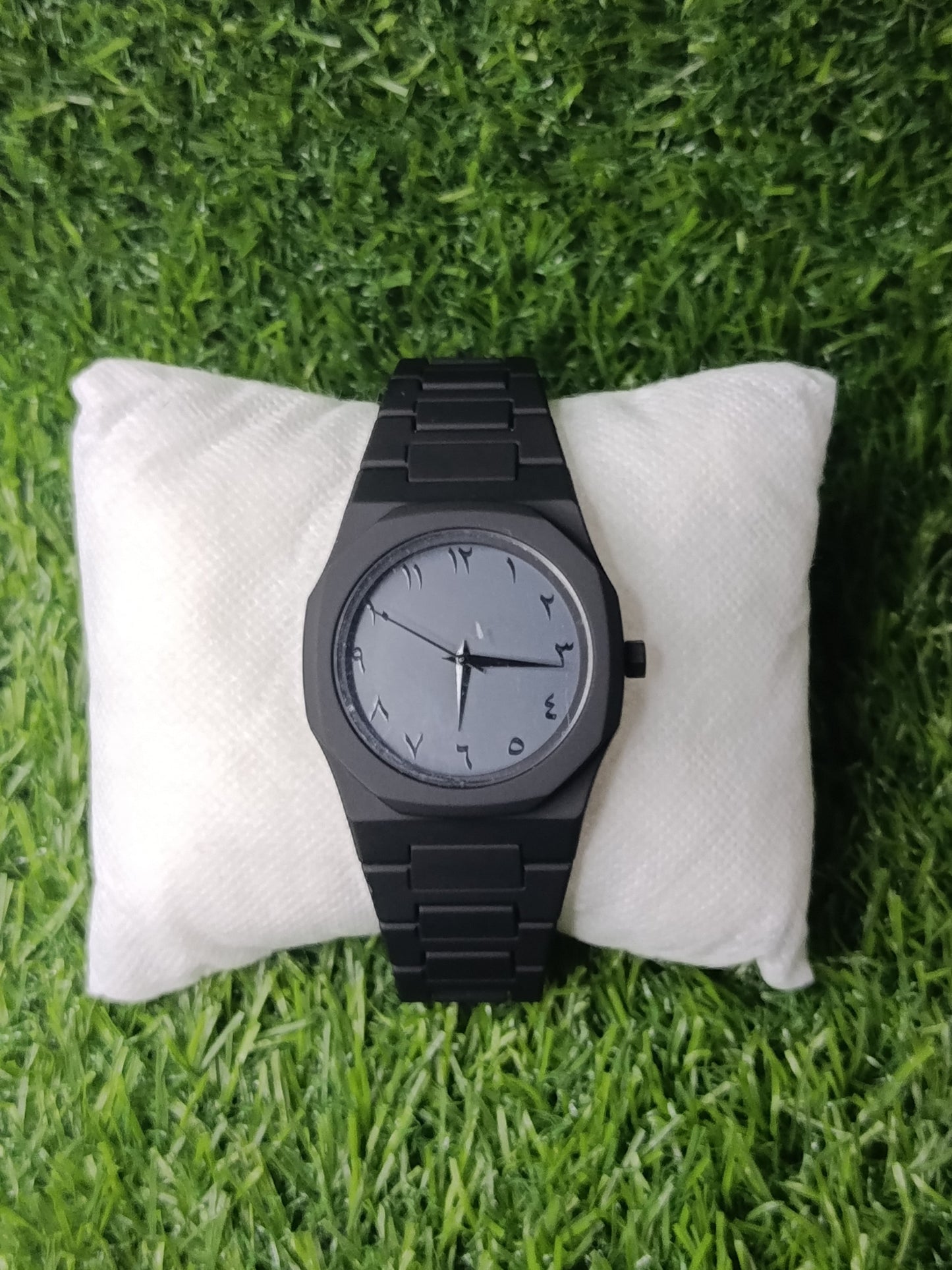 Black Aura Arabic Watch